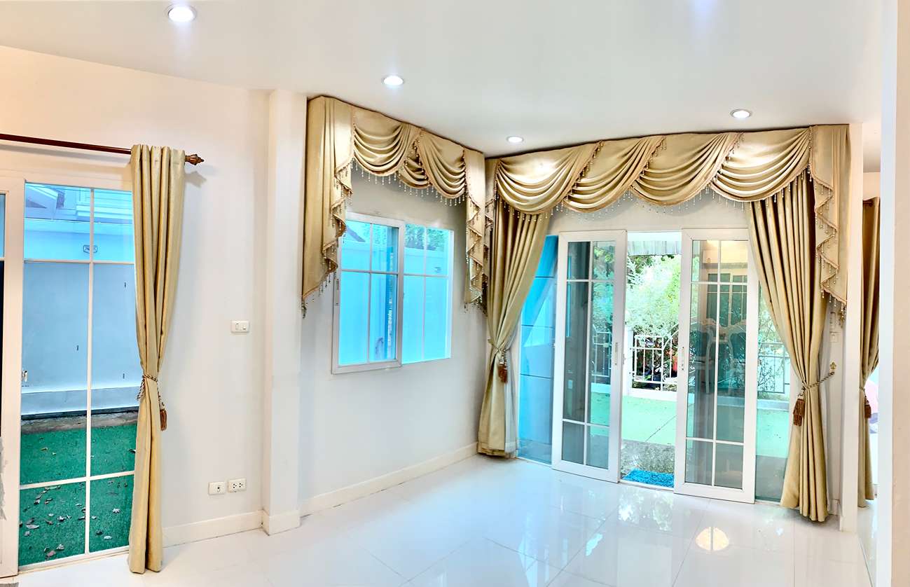 บ้านวิวทะเลสาบ เดอะ วิลล่า ท่าอิฐ ขายบ้าน วิวทะเลสาบ ติดรถไฟฟ้า บ้านสวย บ้านติดทะเลสาบนนทบุรี ขายบ้านเดอะ วิลล่า ซอยท่าอิฐ รัตนาธิเบศร์ ใกล้รถไฟฟ้าสายสีม่วง 